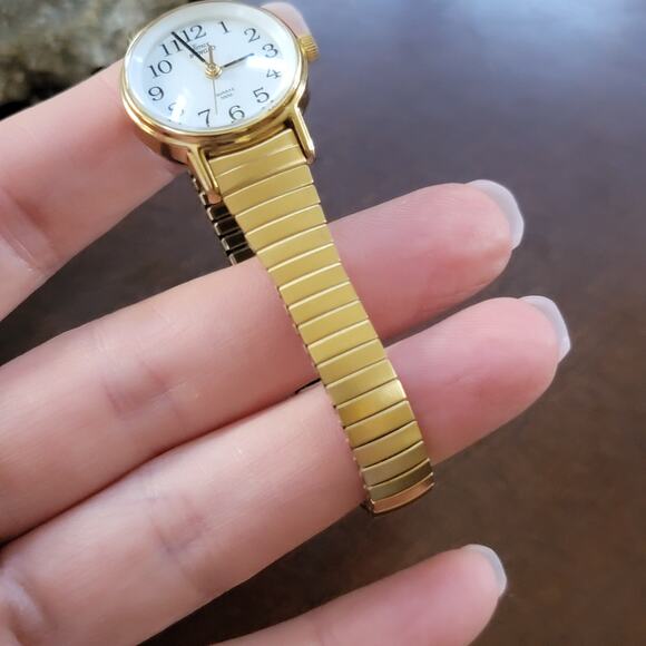 Vintage Timex Indiglo Gold Tone Quartz Watch White Dial Stretch Band Retro Style main image 5